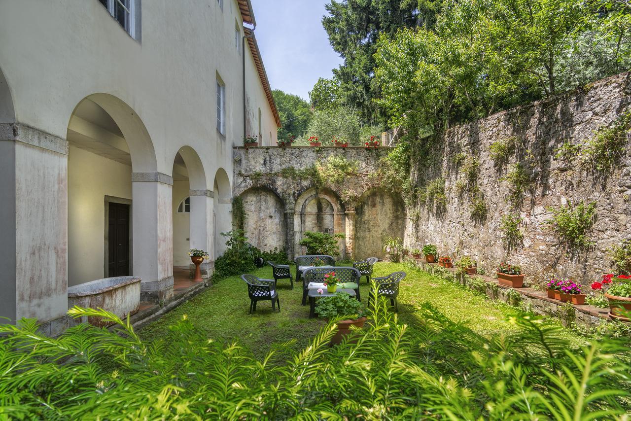 Hotel Casa Diocesana Di ลุคคา ภายนอก รูปภาพ