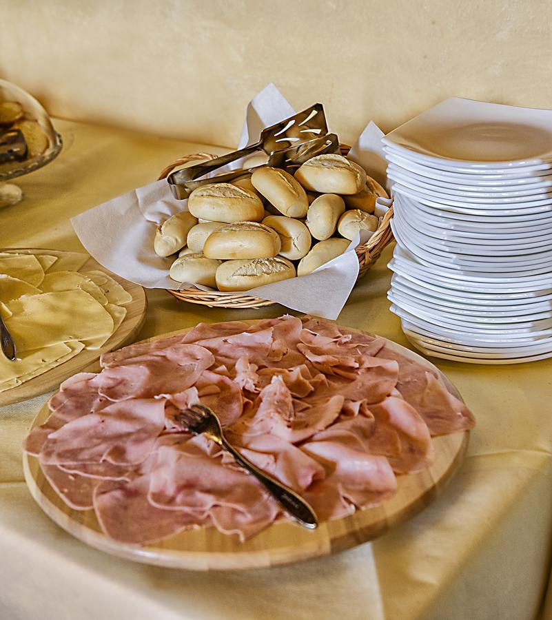 Hotel Casa Diocesana Di ลุคคา ภายนอก รูปภาพ