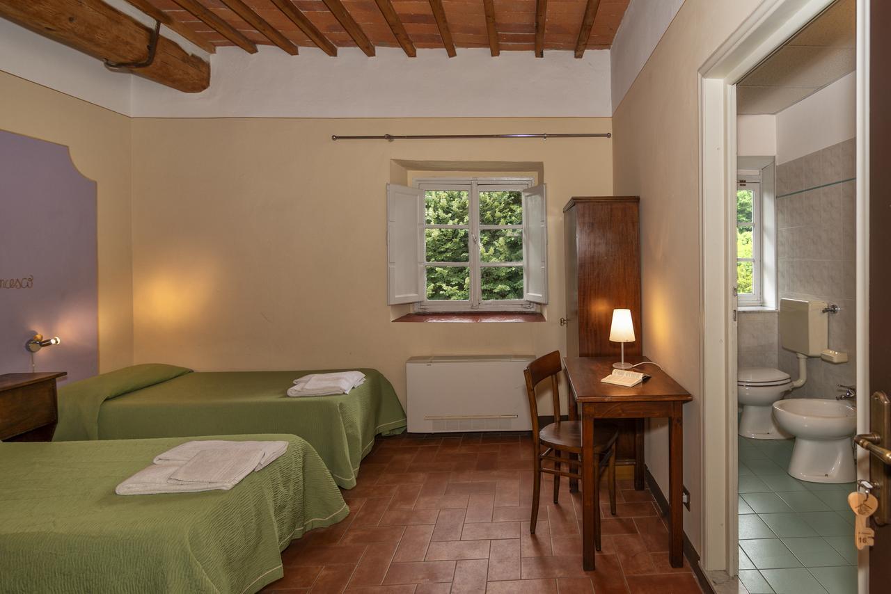 Hotel Casa Diocesana Di ลุคคา ภายนอก รูปภาพ