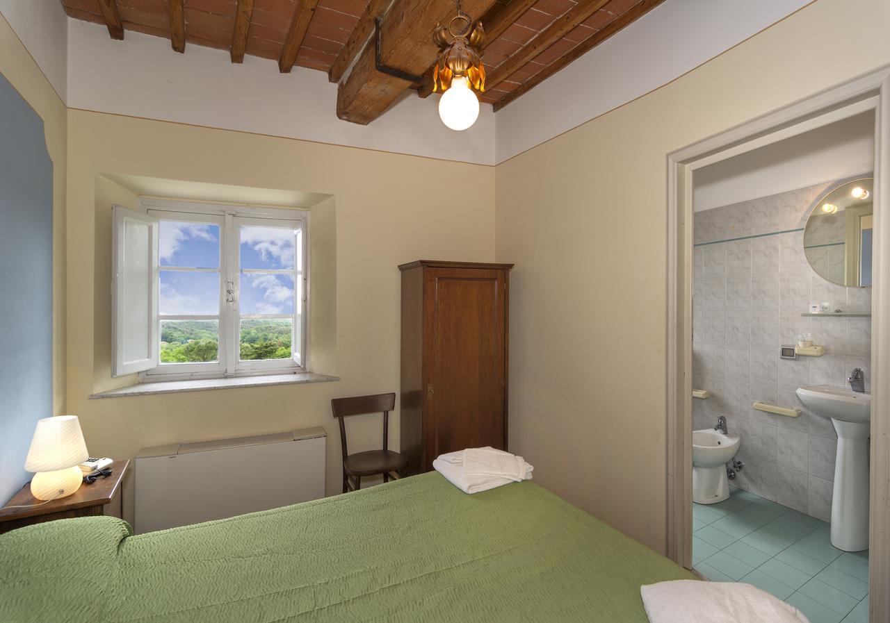 Hotel Casa Diocesana Di ลุคคา ภายนอก รูปภาพ